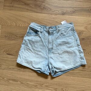Levi High LOOSE SHORTS